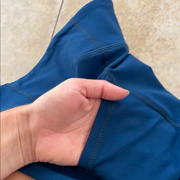 SAVVI yoga outfit - Caldera leggings & Sahara bra - Picture 3 of 7